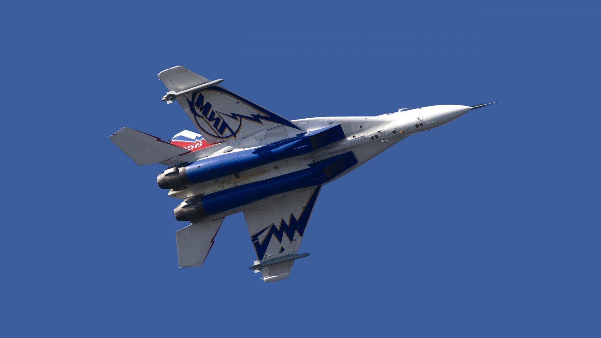 九游娱乐入口-拜仁锋线组合连续破门火力全开，拜仁锋线组合连续破门火力全开怎么样